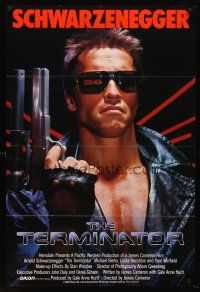5f156 TERMINATOR int'l 1sh '84 super close up of most classic cyborg Arnold Schwarzenegger with gun!