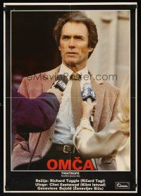 5j256 TIGHTROPE Yugoslavian '84 different image of Clint Eastwood, a cop on the edge!