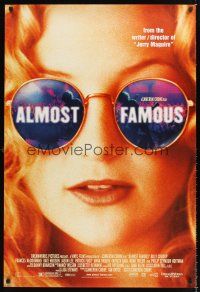 5k032 ALMOST FAMOUS DS 1sh '00 Cameron Crowe directed, pretty groovy Kate Hudson in shades!