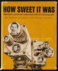 5s229 HOW SWEET IT WAS first edition hardcover book '66 a pictorial TV commentary with 1435 photos!