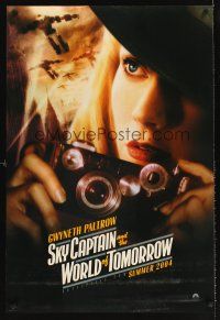 5x536 SKY CAPTAIN & THE WORLD OF TOMORROW teaser DS 1sh '04 pretty Gwyneth Paltrow with camera!