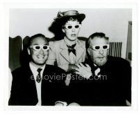 5z595 HOUSE OF WAX candid 8x10 still '53 Vincent Price, Phyllis Kirk & director wearing 3-D glasses!