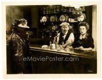 5z603 INVISIBLE MAN 8x10 still '33 James Whale, H.G. Wells classic, c/u of Claude Rains at bar!