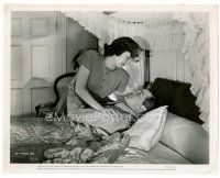 6c113 BEST YEARS OF OUR LIVES 8x10 still '47 guest Dana Andrews is woken by Teresa Wright!
