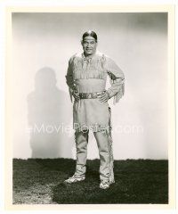 6c188 CHIEF THUNDERCLOUD 8.25x10 still '40s cool image of American-Indian actor as Tonto!