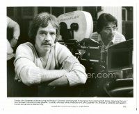 6c193 CHRISTINE candid 8x10 still #12 '83 director John Carpenter sitting by camera on set!