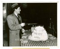 6c426 JOHN GARFIELD candid 8x10 still '41 getting surprise cake on set of Out of the Fog by Lacy!