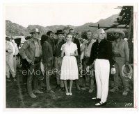 6c493 MAGNIFICENT SEVEN candid 8x10 still '60 Yul Brynner & wife, Steve McQueen & entire cast!