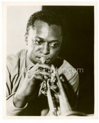 6c530 MILES DAVIS 8x10 still '40s wonderful close up of the musician playing his trumpet!