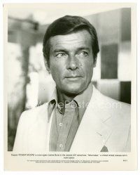 6c543 MOONRAKER 8x10 still '79 portrait of Roger Moore as James Bond 007!