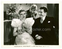 6c617 PROFESSIONAL SWEETHEART 8x10 still '33 Sterling Holloway & Frank McHugh smile at Ginger Rogers