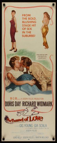 6k748 TUNNEL OF LOVE insert '58 art of Doris Day & Richard Widmark kissing + sexy Gia Scala!