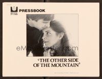 6m415 OTHER SIDE OF THE MOUNTAIN pressbook'75 paralyzed Olympic skier Marilyn Hassett & Beau Bridges
