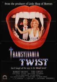 6p931 TRANSYLVANIA TWIST 1sh '89 vampire Robert Vaughn, you'll laugh all the way to the blood bank!