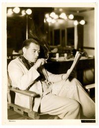 6r522 PETER LORRE candid 7.75x10 still '36 taking a smoke break & going over his lines in Crack Up!