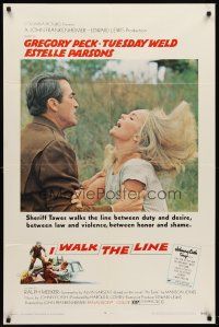 6y419 I WALK THE LINE 1sh '70 c/u of Gregory Peck with Tuesday Weld in grass, John Frankenheimer