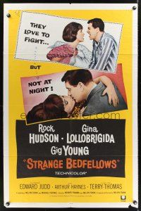 7g809 STRANGE BEDFELLOWS 1sh '65 Gina Lollobrigida & Rock Hudson love to fight, but not at night!