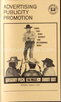 7j430 SHOOT OUT pressbook '71 great full-length image of gunfighter Gregory Peck vs. 3 fast guns!