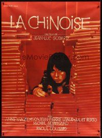 7k495 LA CHINOISE French 1p '67 Jean-Luc Godard, close up of Juliet Berto pointing gun!