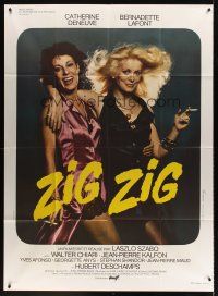7k747 ZIG-ZAG French 1p '75 sexy smoking Catherine Deneuve & Bernadette Lafont!