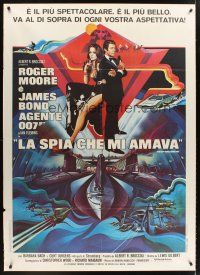 7k215 SPY WHO LOVED ME Italian 1p '77 Roger Moore as James Bond & Barbara Bach, altered Bob Peak art