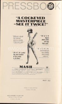 7p367 MASH pressbook '70 Elliott Gould, Korean War classic directed by Robert Altman!