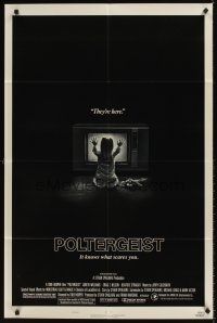 7r686 POLTERGEIST style B 1sh '82 Tobe Hooper, classic, they're here, Heather O'Rourke by TV!