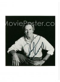 7t838 CLINT EASTWOOD signed 5.25x7 REPRO still '90s seated smiling portrait with hands on knees!