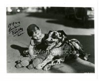 7t596 EUGENE LEE signed 8x10 REPRO still '90s close up with really cool spotted dog!