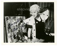 7t728 MAE WEST signed 8x10 REPRO still '80s staring at photos of her boyfriends in I'm No Angel!