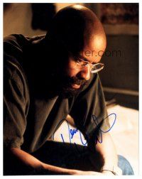 7t568 DENZEL WASHINGTON signed color 8x10 REPRO still '00s close up with a bald head & beard!