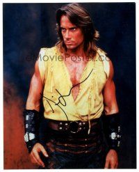 7t698 KEVIN SORBO signed color 8x10 REPRO still '00 full-length in costume as TV's Hercules!