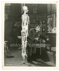 7w003 FRANKENSTEIN 8x10 still R51 Dwight Frye as Fritz looks up at hanging skeleton!