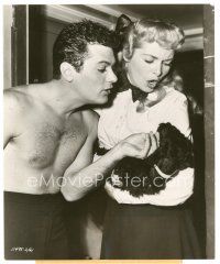 7w082 HOUDINI candid 7.25x9 still '53 Tony Curtis & wife Janet Leigh with their new poodle Houdina!