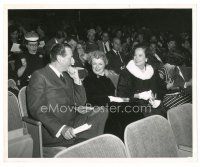 7w439 JANET GAYNOR/MERLE OBERON 8x10 still '57 w/ Janet's husband, Adrian, at movie premiere!