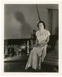 7w094 MAUREEN O'SULLIVAN deluxe candid 8x10 still '30s relaxing at home in her Hollywood cottage!