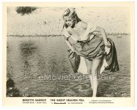 7w561 NIGHT HEAVEN FELL 8x10 still '58 classic image of sexy Brigitte Bardot wading!