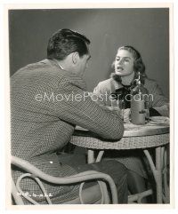 7w101 NOTORIOUS candid 8x10 still '46 Ingrid Bergman & Cary Grant chat between scenes by Longet!