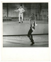 7w740 VIVA LAS VEGAS 8x10 still '64 Ann-Margret dances on floor while Elvis dances on stage!