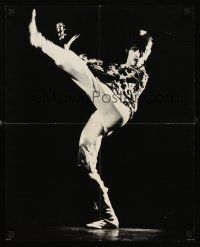 8a185 DAVID BOWIE 18x22 music poster '70s great image kicking on stage w/guitar!