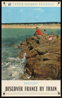 8a299 FRENCH NATIONAL RAILROADS: BRITTANY French travel poster '62 great image of family & train!