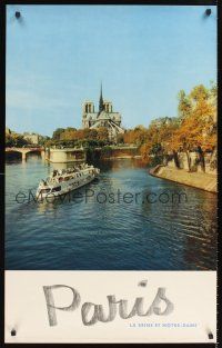 8a318 PARIS LA SEINE ET NOTRE-DAME French travel poster '60s wonderful image of ferry & church!