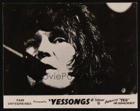 8d383 YESSONGS English 9.5x12 still '75 directed by Peter Neal, Yes in concert, rock & roll!