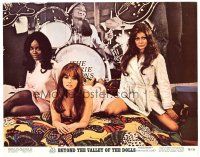 8f013 BEYOND THE VALLEY OF THE DOLLS color 11x14 still '70 Russ Meyer's girls who are old at twenty!
