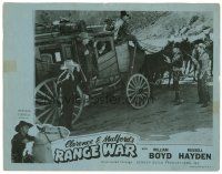 8f745 RANGE WAR LC R47 William Boyd as Hopalong Cassidy with gun drawn catches bad guys!
