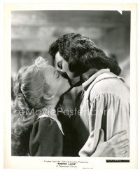 8f054 FOREVER AMBER #1 8x10 still '47 romantic close up of Cornel Wilde kissing sexy Peggy Cummins!