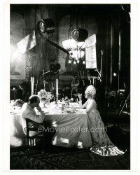8g144 ON A CLEAR DAY YOU CAN SEE FOREVER deluxe candid 11x14 still '70 Streisand on set by Schiller!