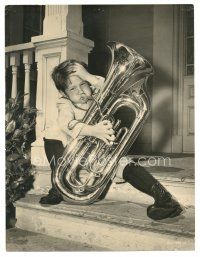 8g138 MUSIC MAN deluxe 10.25x13.5 still '62 little Ronnie Howard trying to play huge horn!