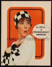 8g514 THOROUGHLY MODERN MILLIE program '67 great images of Julie Andrews, Mary Tyler Moore!