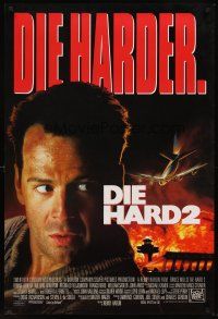 8h200 DIE HARD 2 int'l DS 1sh '90 tough guy Bruce Willis is in the wrong place at the right time!